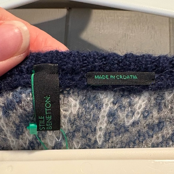 United Colors Of Benetton Mohair Blend Sweater, v-neck, Size L - Picture 6 of 7